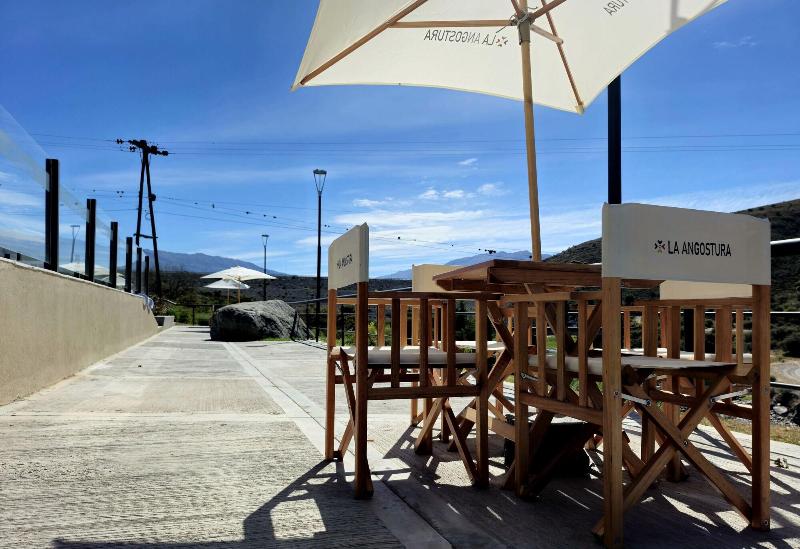 Hosteria La Angostura
