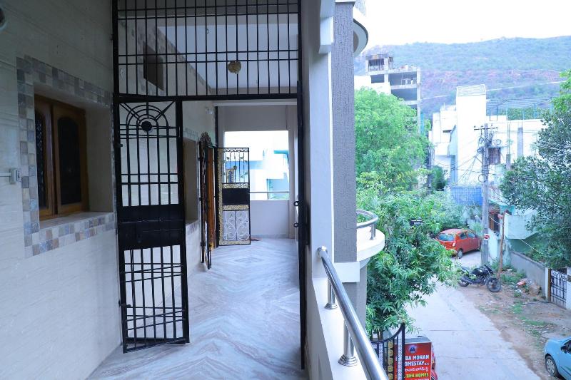 Nanda Mohan Homestay