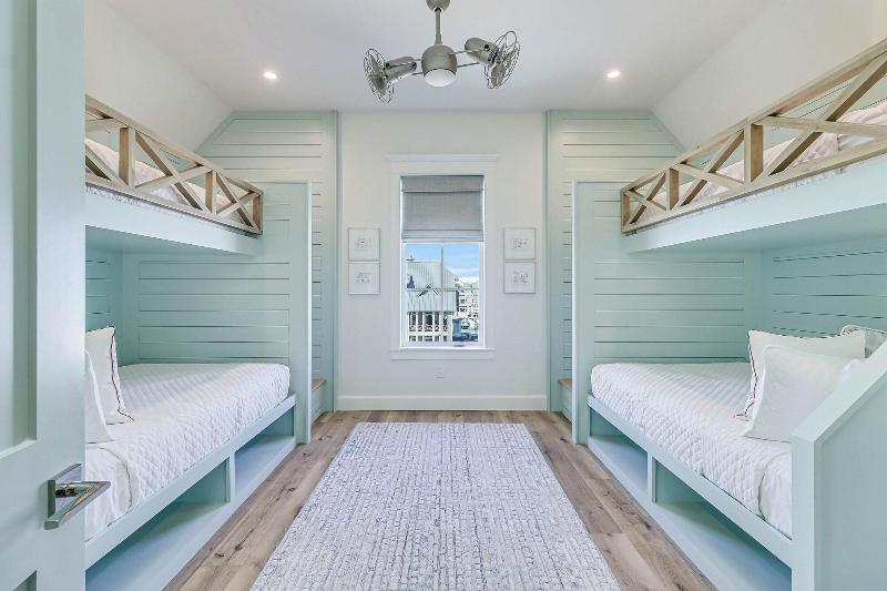 Boardwalk Breeze 109 Sou