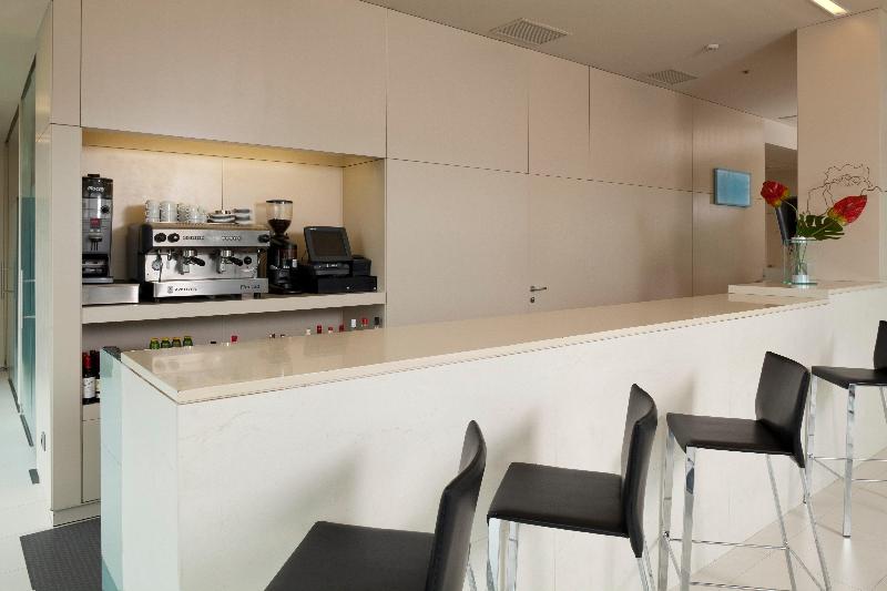 Holiday Inn Express Pamplona image