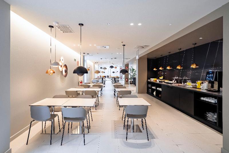 Holiday Inn Express Pamplona image
