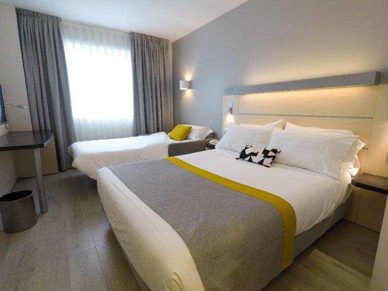Holiday Inn Express Pamplona image