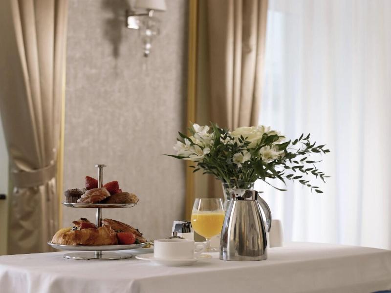 Hotel Arab Inn image