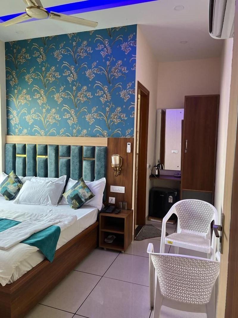 Hotel Arab Inn image