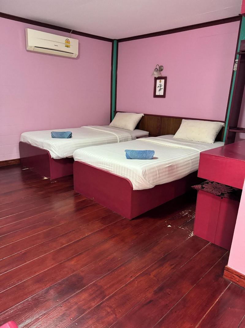 Haad Somboon House image