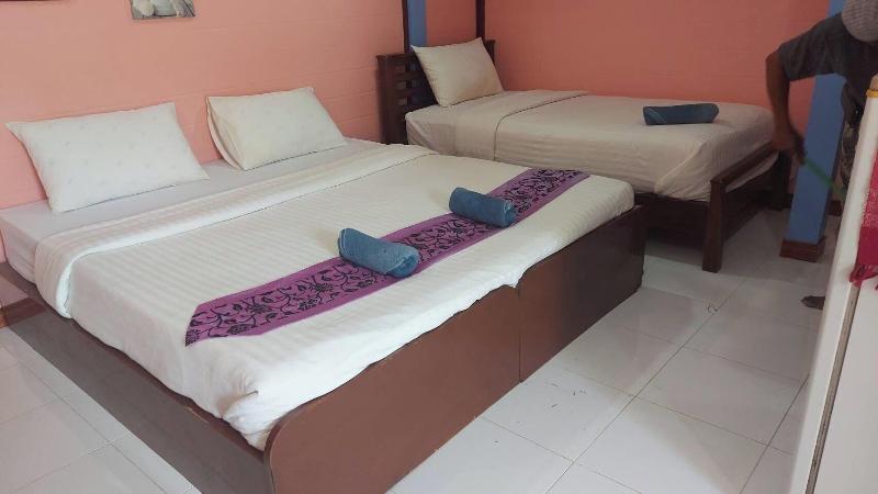 Haad Somboon House image