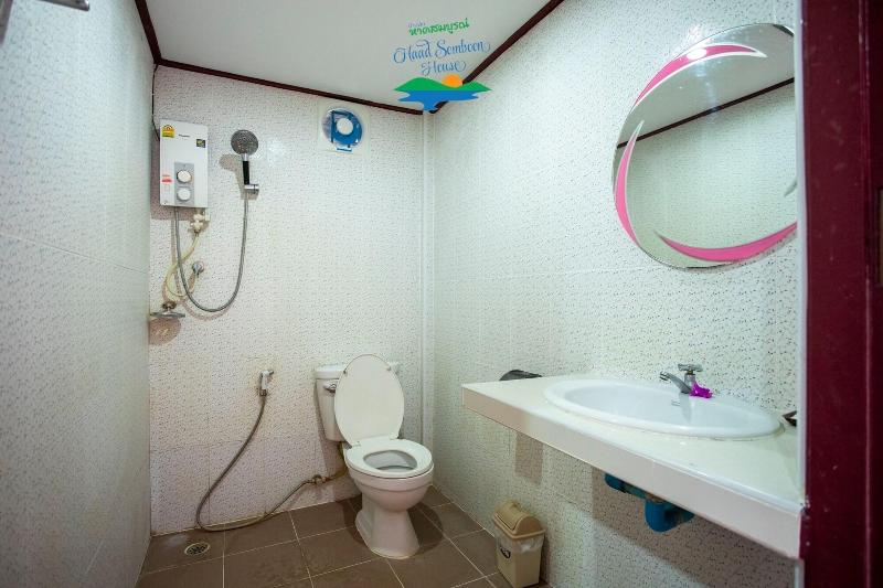 Haad Somboon House image