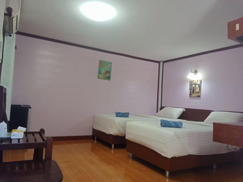 Haad Somboon House image