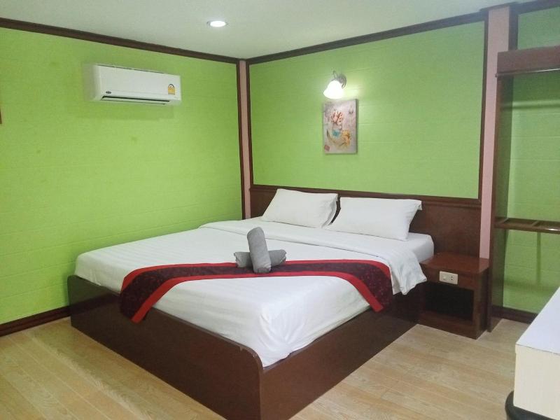 Haad Somboon House image