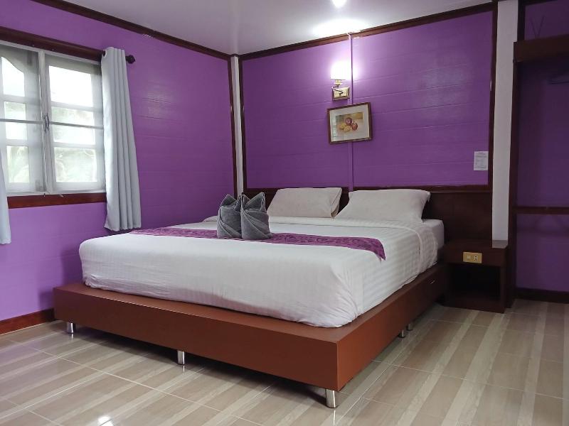 Haad Somboon House image