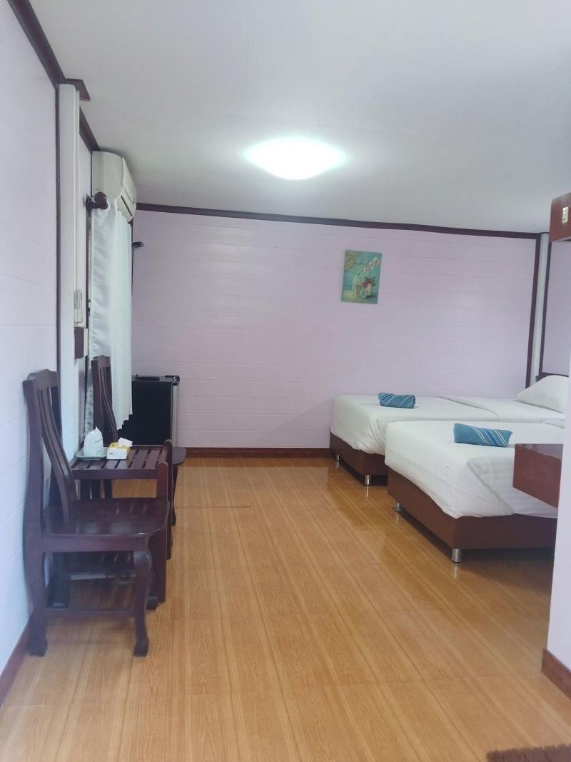 Haad Somboon House image