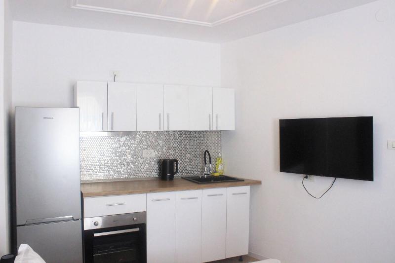 Moise House Kosher Aparthotel image