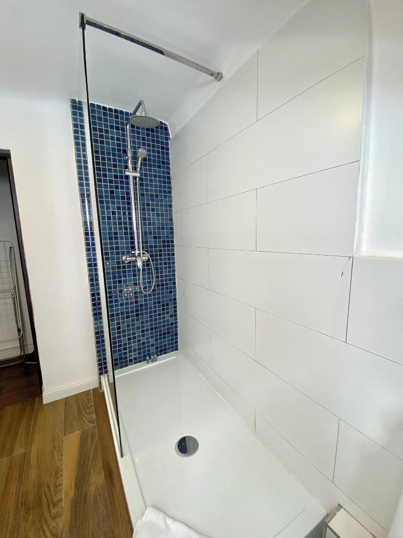 Moise House Kosher Aparthotel image