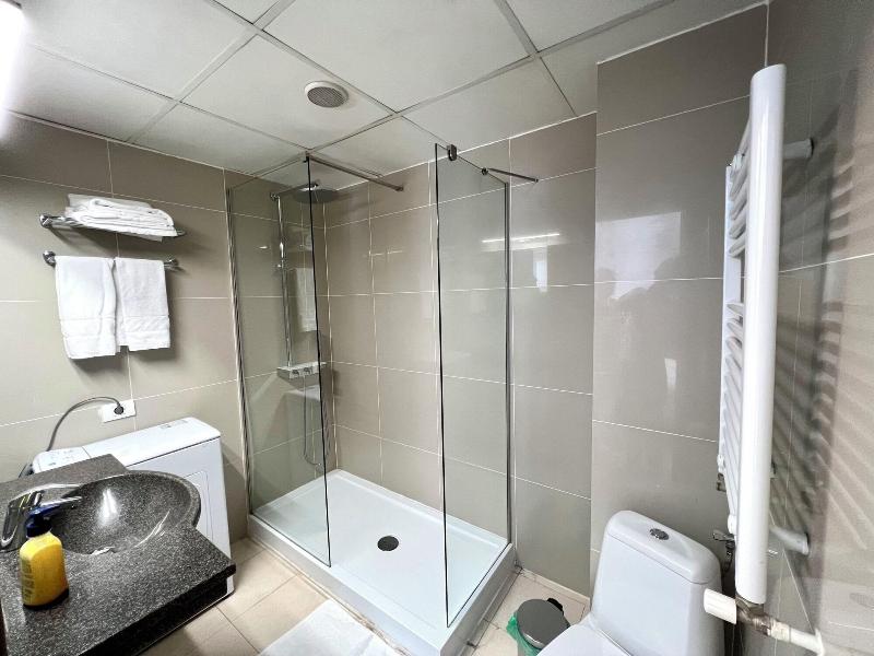 Moise House Kosher Aparthotel image