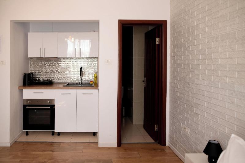 Moise House Kosher Aparthotel image