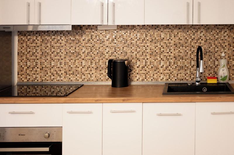 Moise House Kosher Aparthotel image