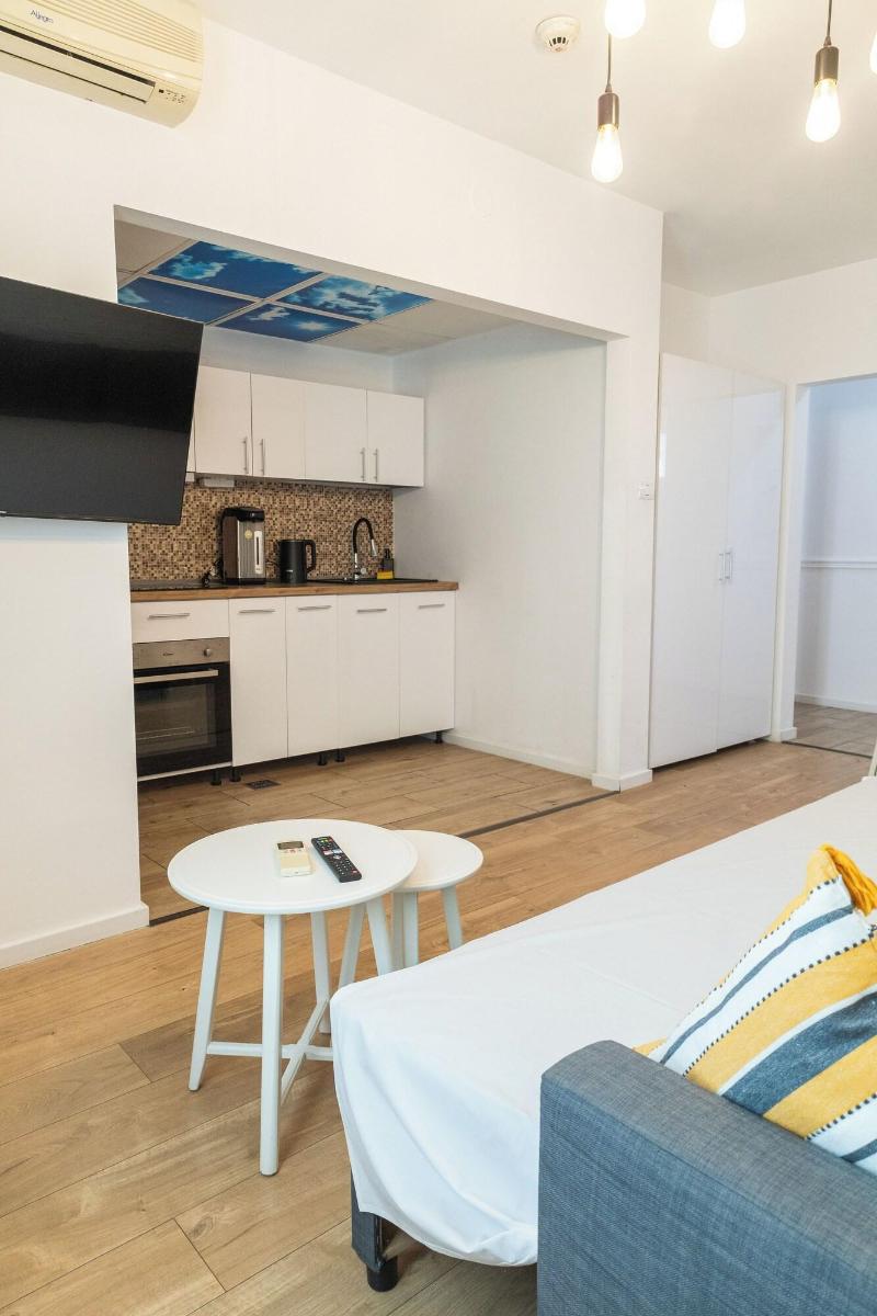 Moise House Kosher Aparthotel image