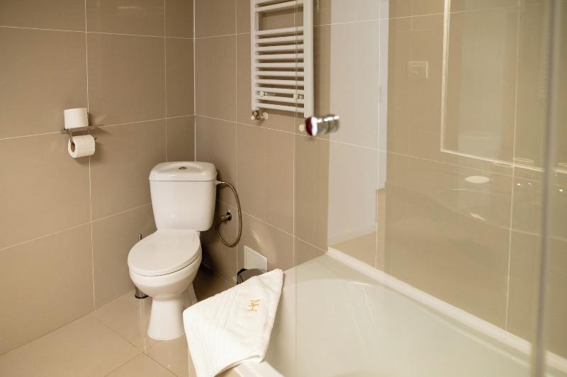 Moise House Kosher Aparthotel image