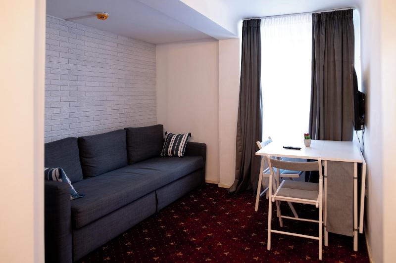 Moise House Kosher Aparthotel image