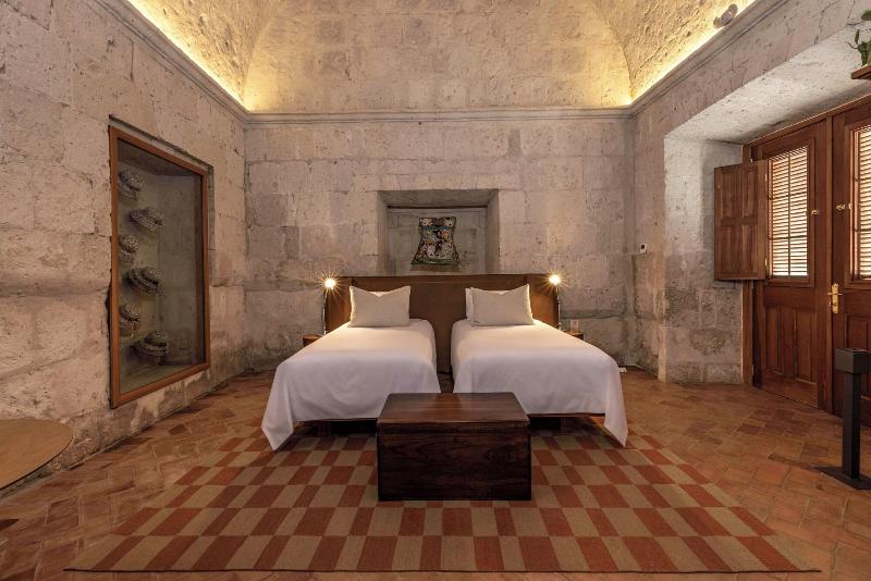 Palacio Guaqui image