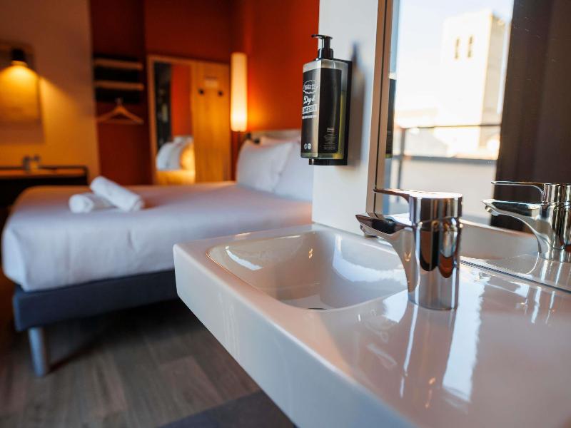 Ibis Budget Logrono Center image