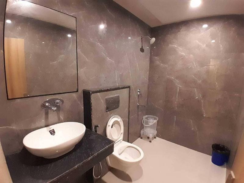 Hotel Shiv Inn By T And M Hotels image
