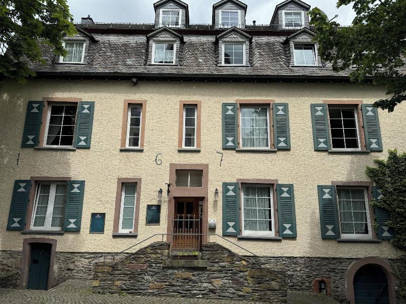 Schloss Hotel Kastellaun image