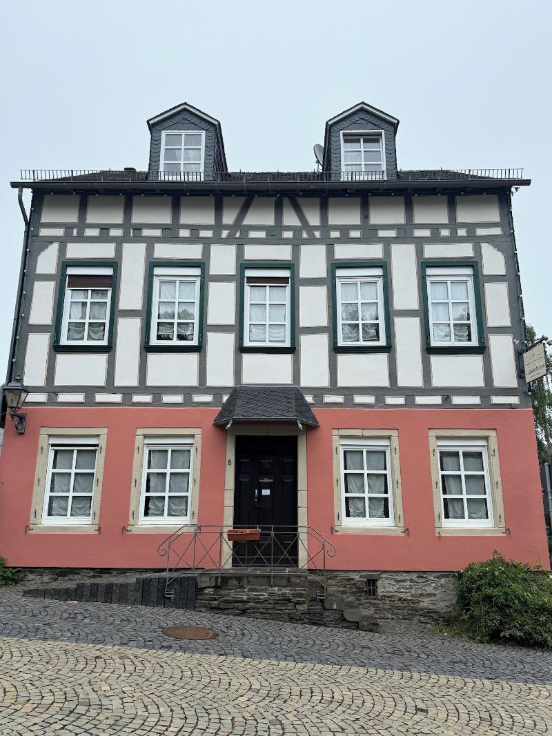 Schloss Hotel Kastellaun image