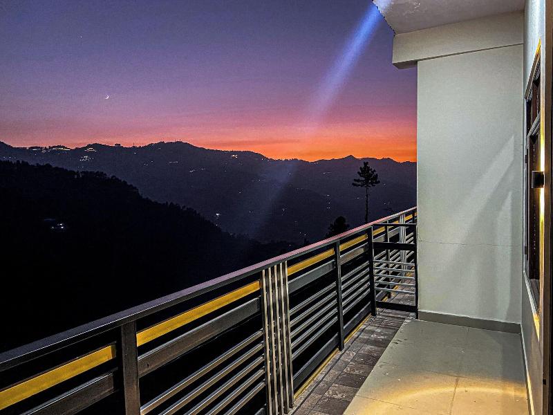 Alpine Crest Homestay image