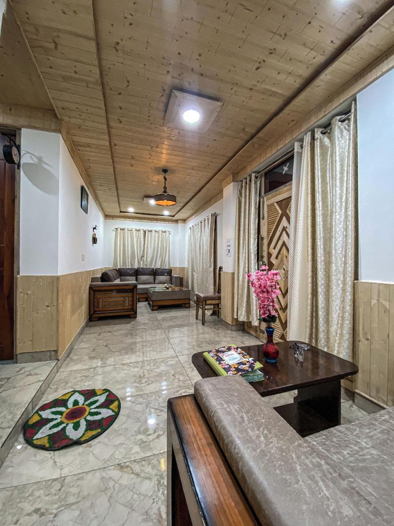 Alpine Crest Homestay image