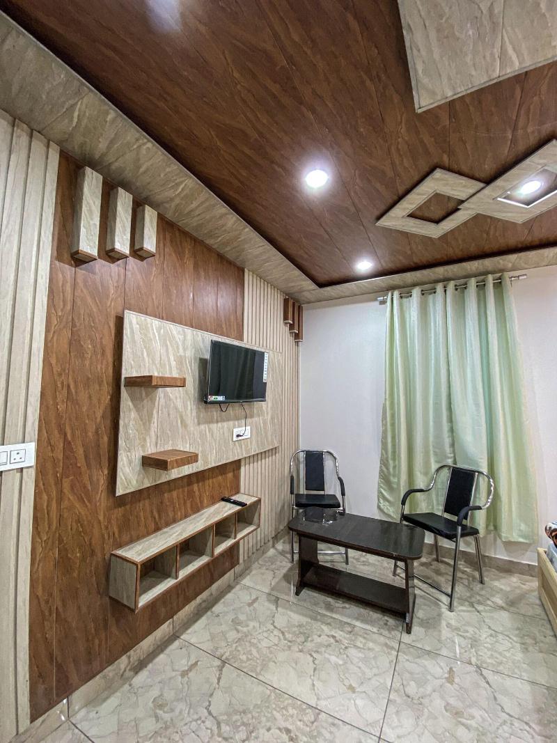 Alpine Crest Homestay image