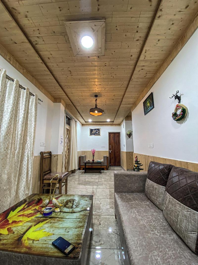 Alpine Crest Homestay image