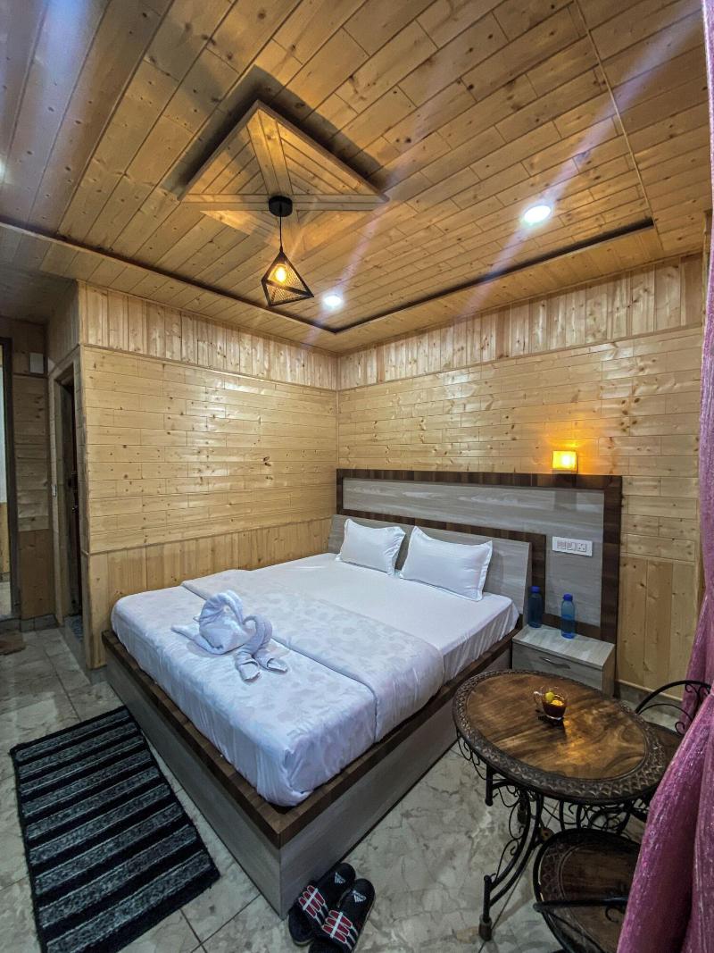 Alpine Crest Homestay image
