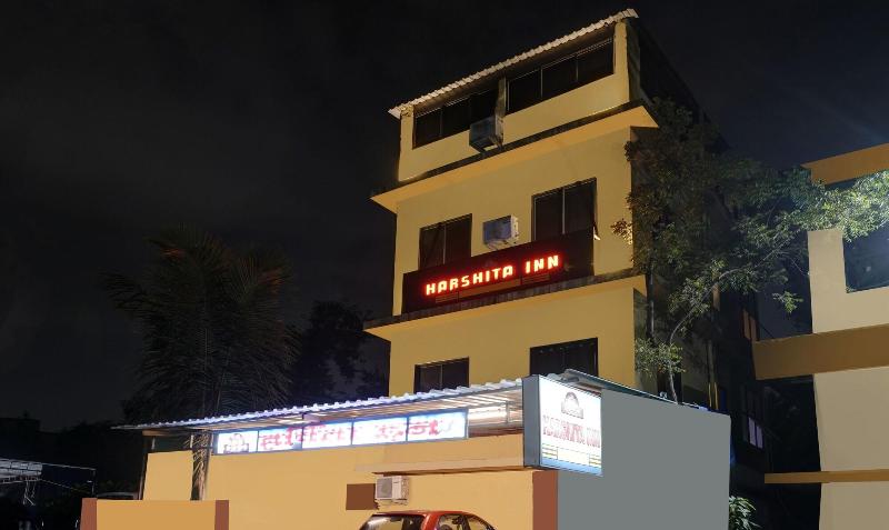 New Harshita Inn By Glitz Hotel image