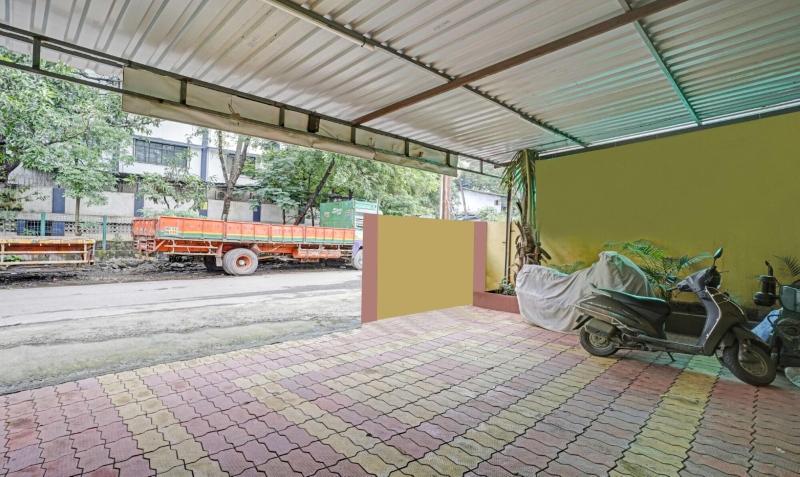 New Harshita Inn By Glitz Hotel image