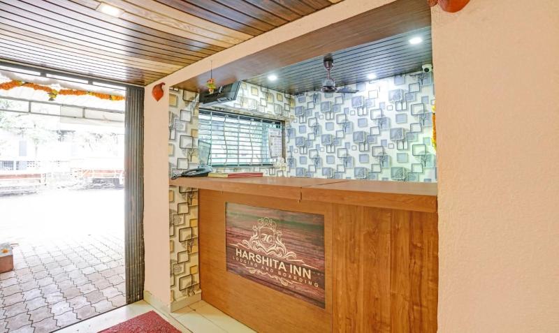New Harshita Inn By Glitz Hotel image