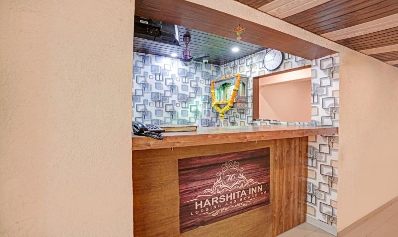 New Harshita Inn By Glitz Hotel image