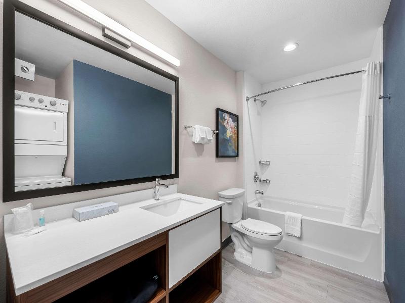Everhome Suites Fayetteville near Fort Bragg image