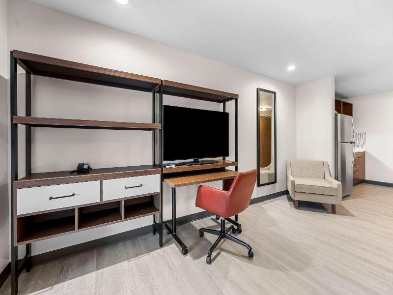 Everhome Suites Fayetteville near Fort Bragg image
