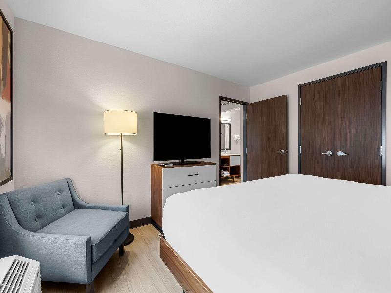Everhome Suites Fayetteville near Fort Bragg image