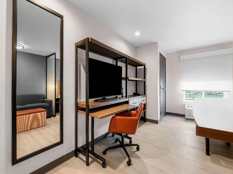 Everhome Suites Fayetteville near Fort Bragg image
