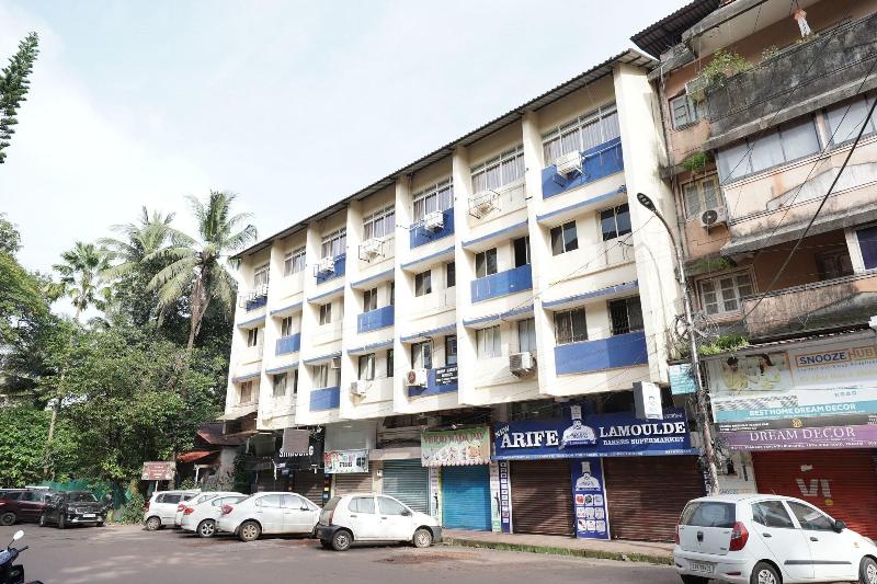 Metropolis Business Hotel image