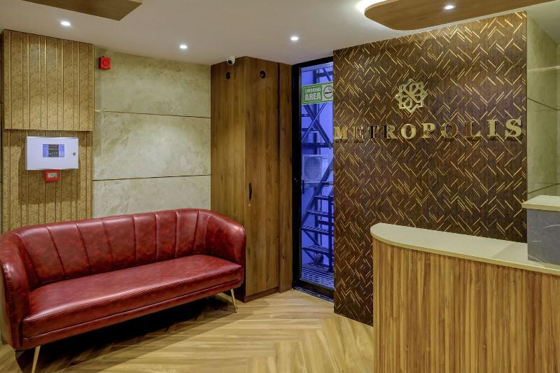 Metropolis Business Hotel image