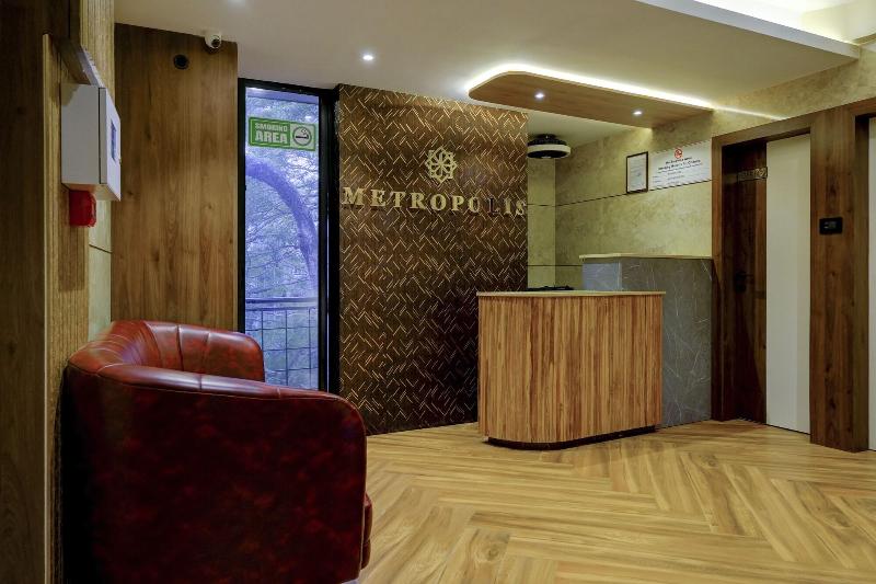 Metropolis Business Hotel image