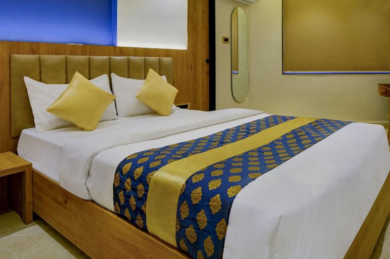 Metropolis Business Hotel image