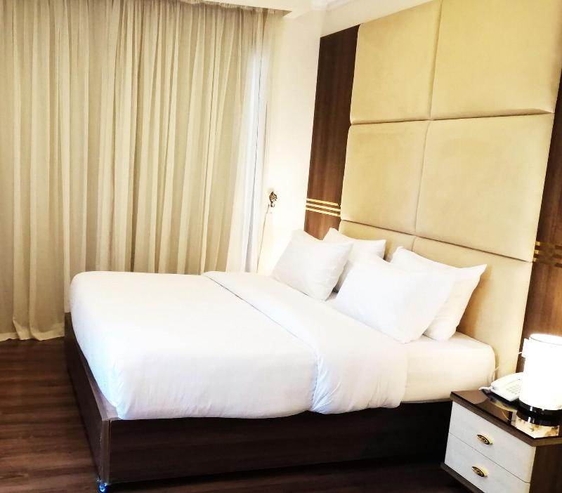 Cairo Taj Dokki Hotels Suites image