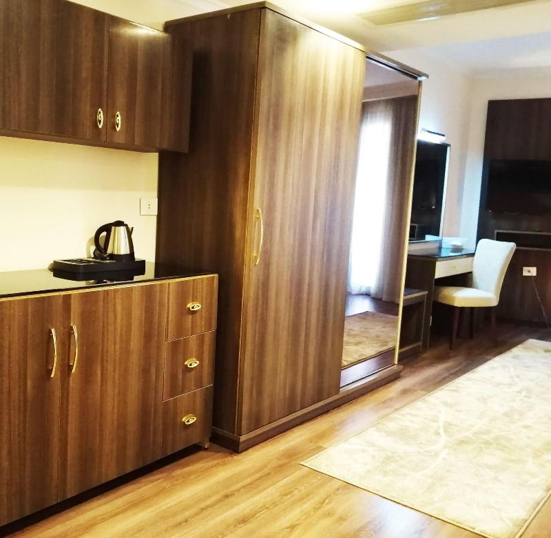 Cairo Taj Dokki Hotels Suites image