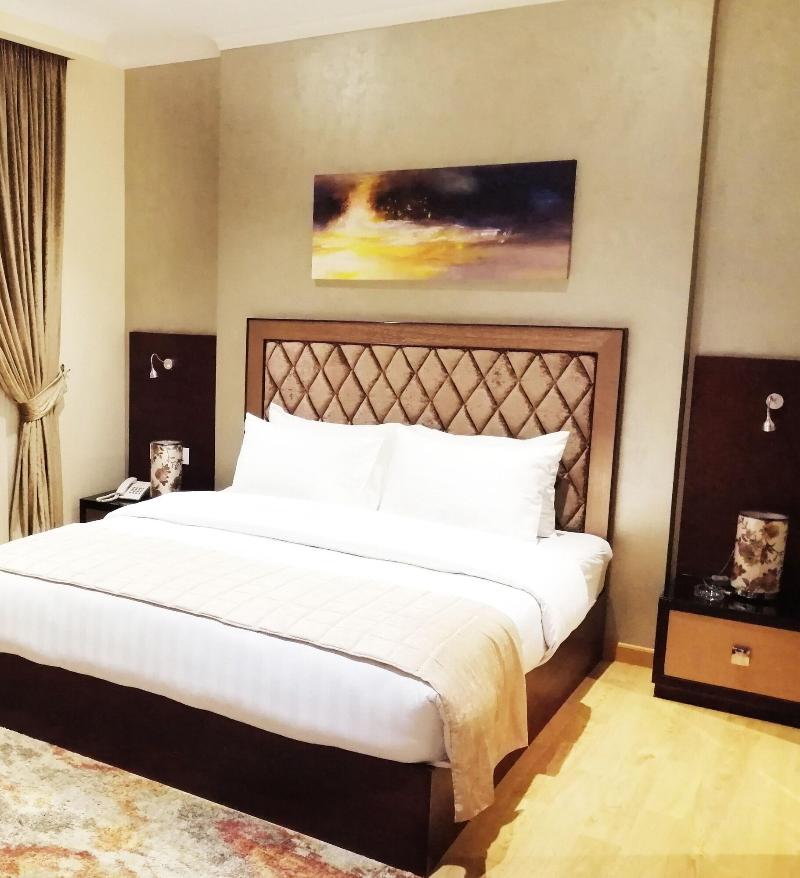 Cairo Taj Dokki Hotels Suites image