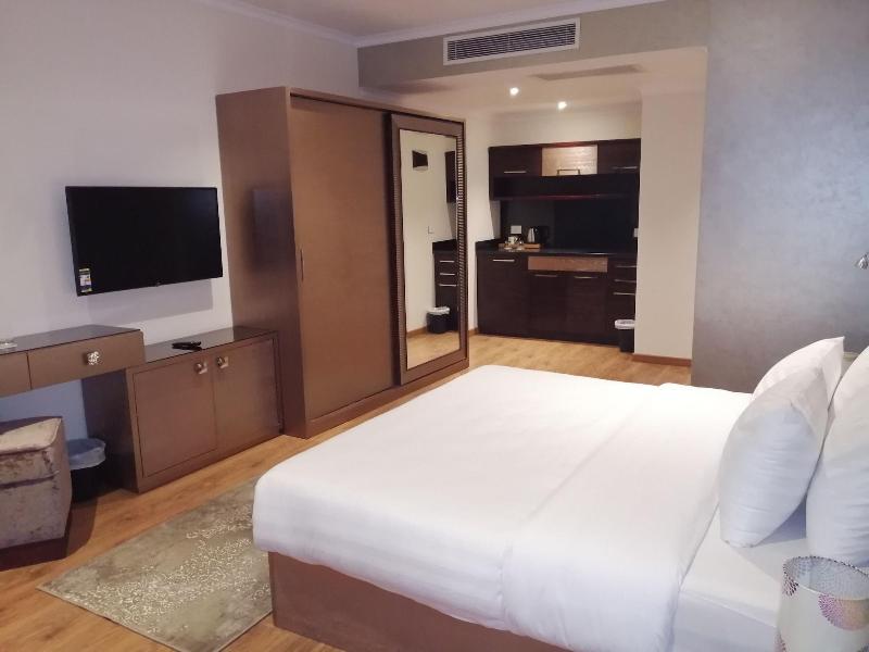 Cairo Taj Dokki Hotels Suites image