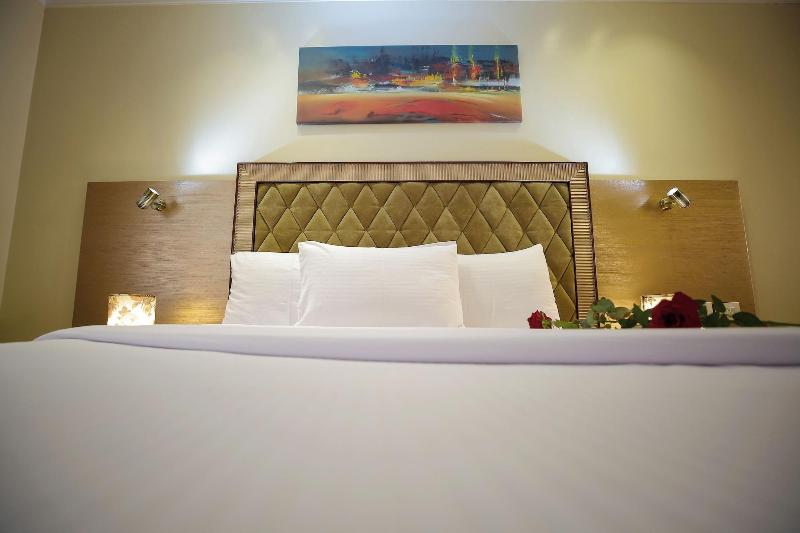 Cairo Taj Dokki Hotels Suites image